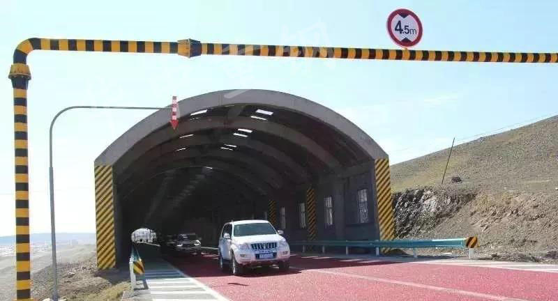 3.jpg 【华中重钢】波纹钢结构新应用——依塔斯风区的防风雪棚洞!