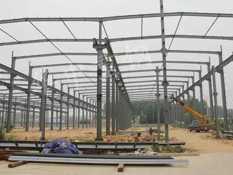 钢结构抗风柱如何计算?